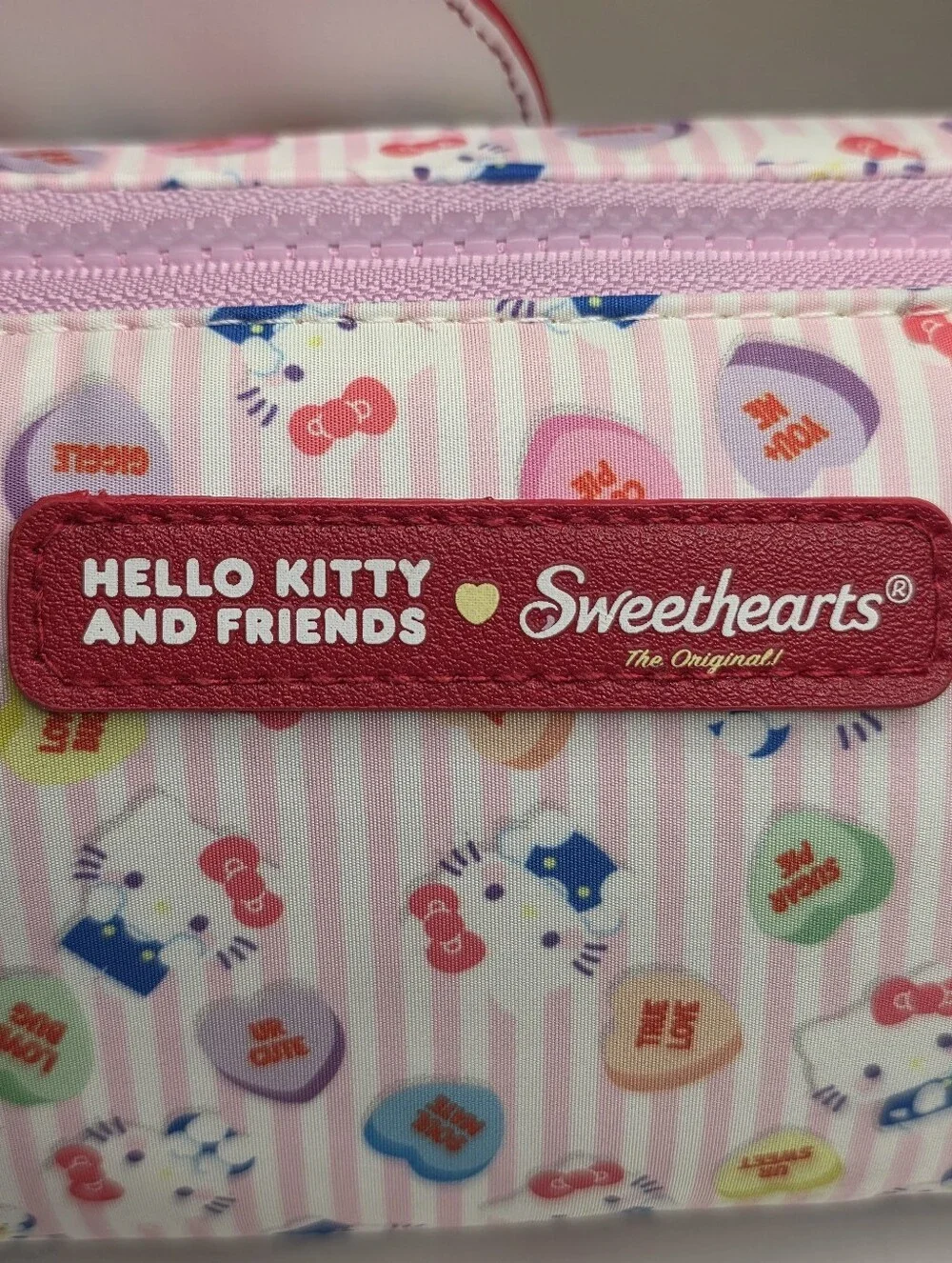 Hello Kitty Sanrio × Sweethearts Bioworld Limited Edition Candy Heart Makeup Bag